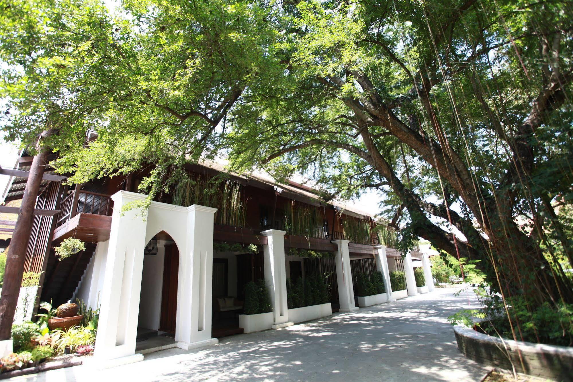 Chompor Lanna Hotel Chiang Mai Luaran gambar